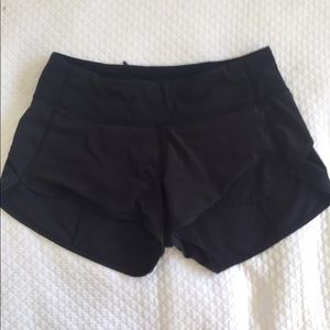 Lululemon shorts size 4